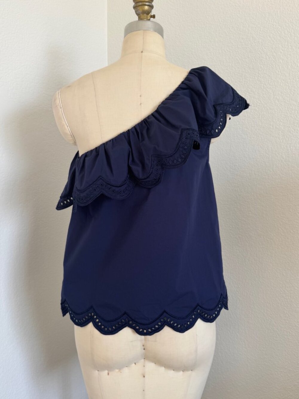COPY Aqua | One Shoulder Ruffle Embroidered Cotton Top Size S - Picture 3 of 9